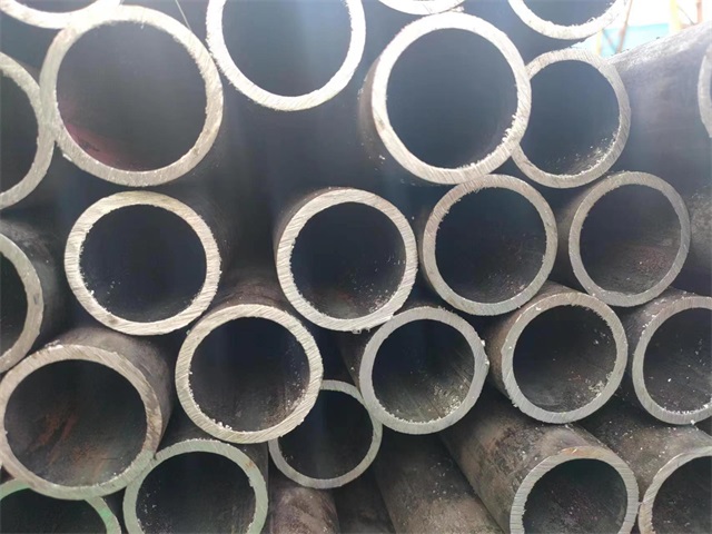 黄南10#结构用无缝钢管